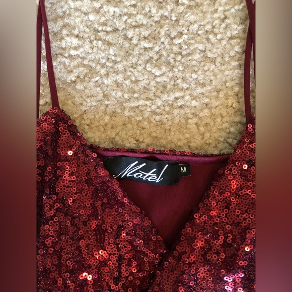 Motel Rocks Sequin Wrap Mini Dress Wine Bordeaux Color M - Picture 2 of 3